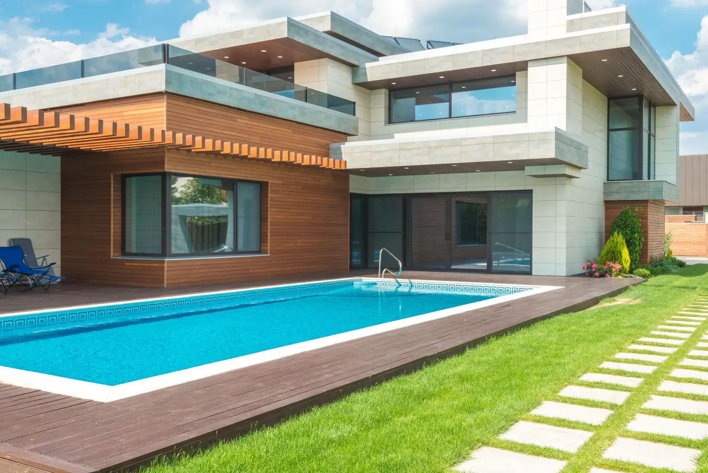 Swimming pool built in West Albury, NSW